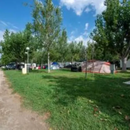 Les Peupliers Camping Hyères